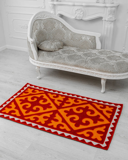 Zhalyn – Handmade Organic Shyrdak Wool Felt Rug (erd and yellow)