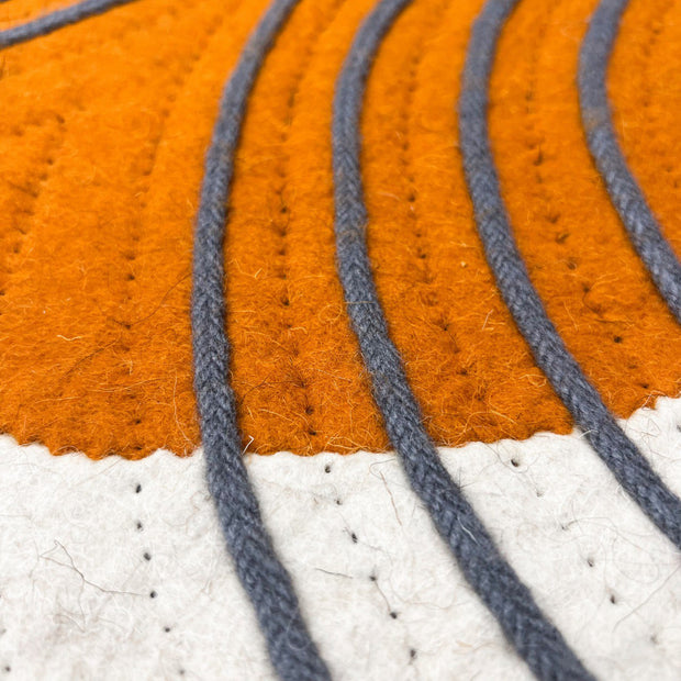 <strong>100% natural wool</strong>