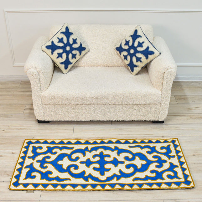 Kiyal – Handmade Organic Shyrdak Wool Felt Rug (Blue and Beige)